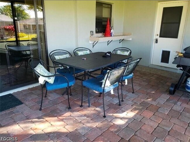 Building Photo - 3604 SW 6th Pl