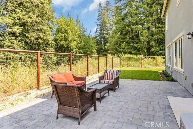 Building Photo - 211 Creekside Ct
