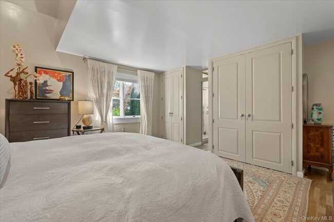 Building Photo - 525 S Harbor Rd