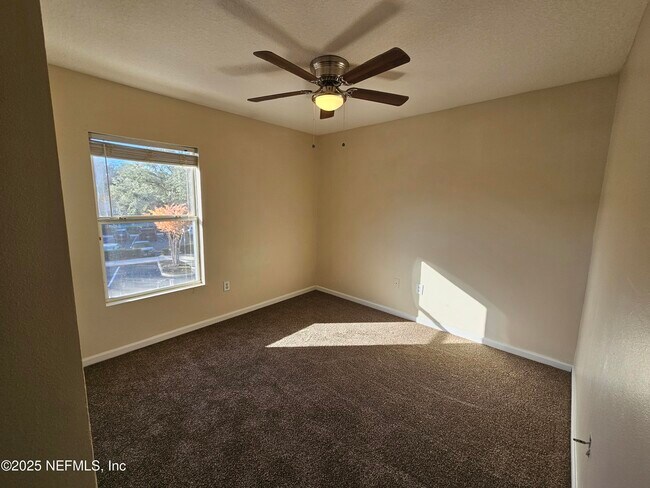 Building Photo - 6051 Maggies Cir