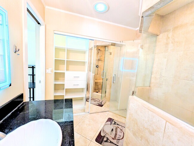 Building Photo - 32486 Lake Barlee Ln