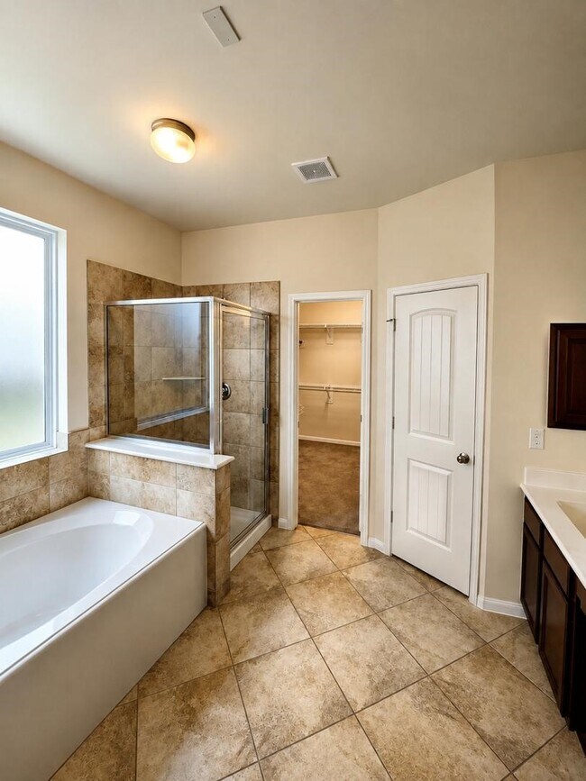 Building Photo - 7827 Mesquite Manor Ln