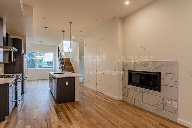 Building Photo - 1286 Osceola St