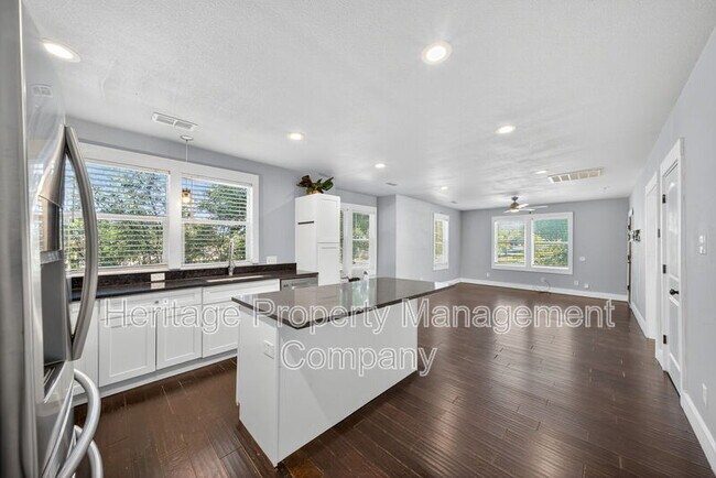 Building Photo - 1225 Michigan Ave