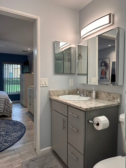 Building Photo - 4800 S Semoran Blvd