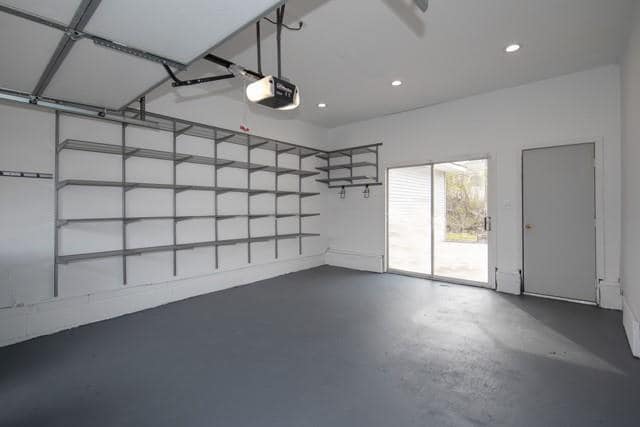 Building Photo - 146 Montauk Hwy
