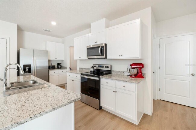 Building Photo - 2630 Angel Fls Dr