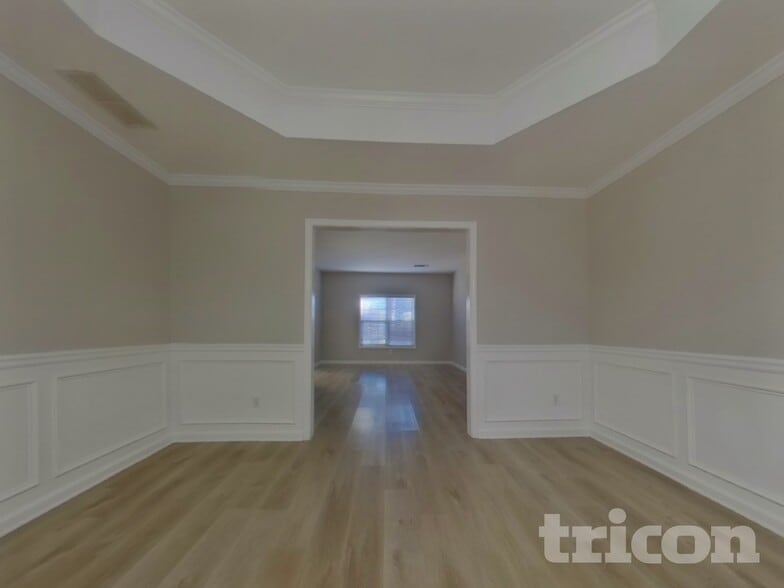 Building Photo - 890 Georgian Hills Dr