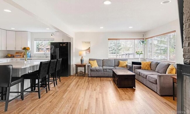 Building Photo - 10490 W Dakota Ave