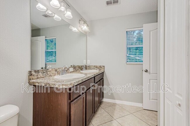 Building Photo - 6467 Sedgeford Dr