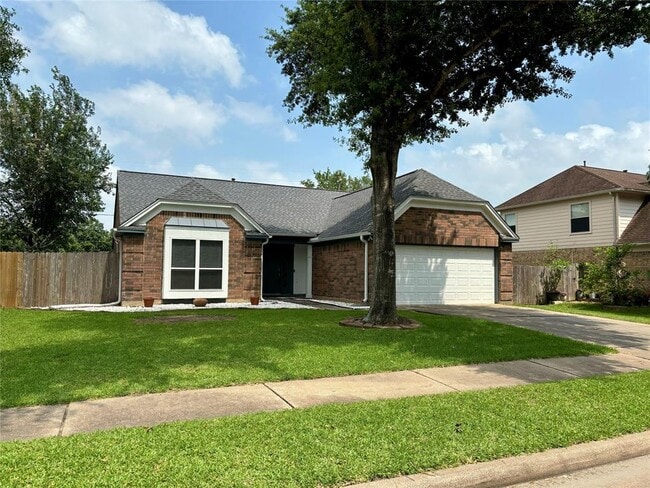 Primary Photo - 3909 Ashwood Dr