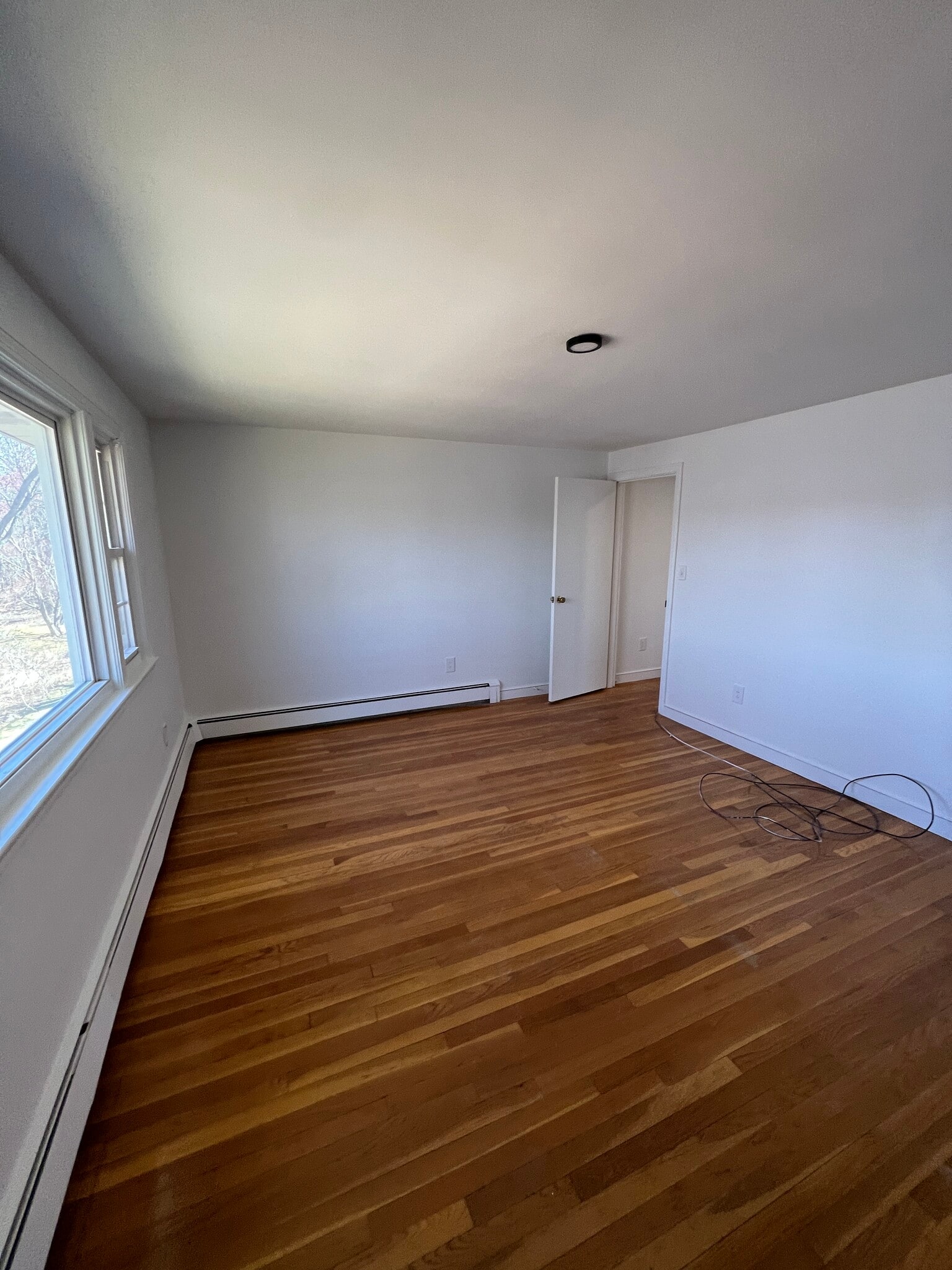 Building Photo - 42 Pond St