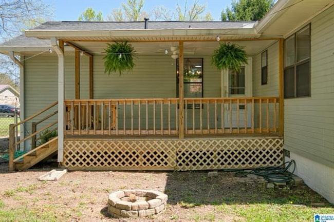 Building Photo - 1911 Glen Davis Ln