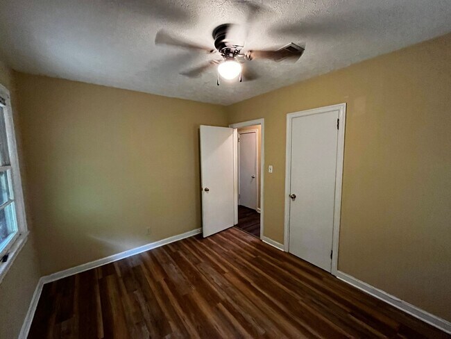Building Photo - The Ideal Space to Balance Life, Work and ...