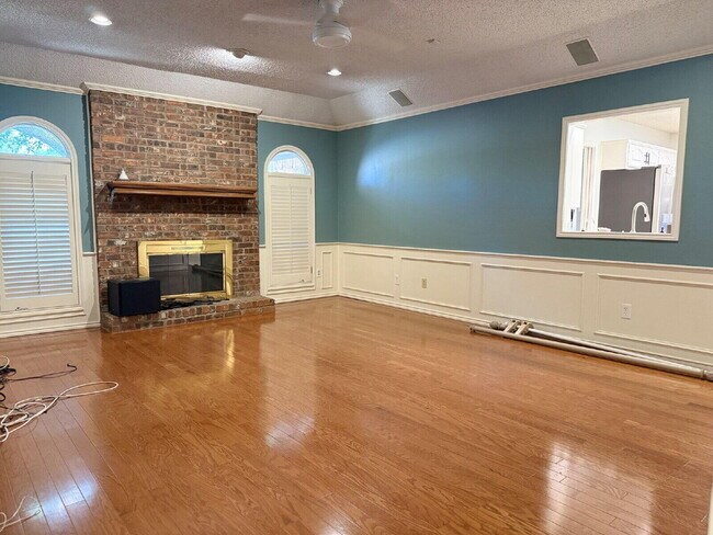Building Photo - 4215 95th St