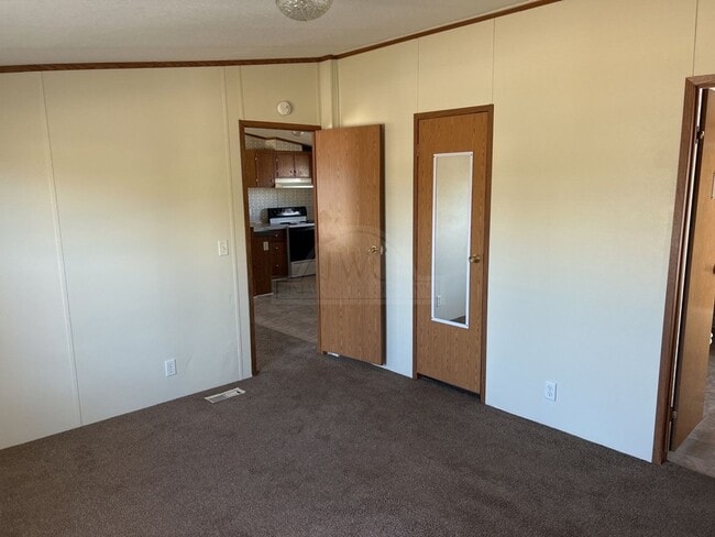 Building Photo - 3303 Sevilla Dr