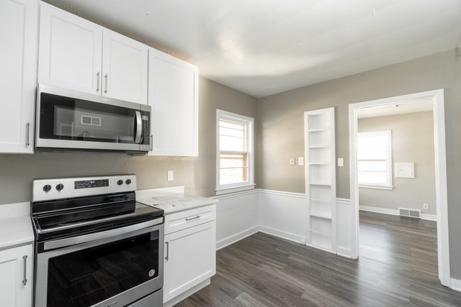 Building Photo - 603 W 18th St