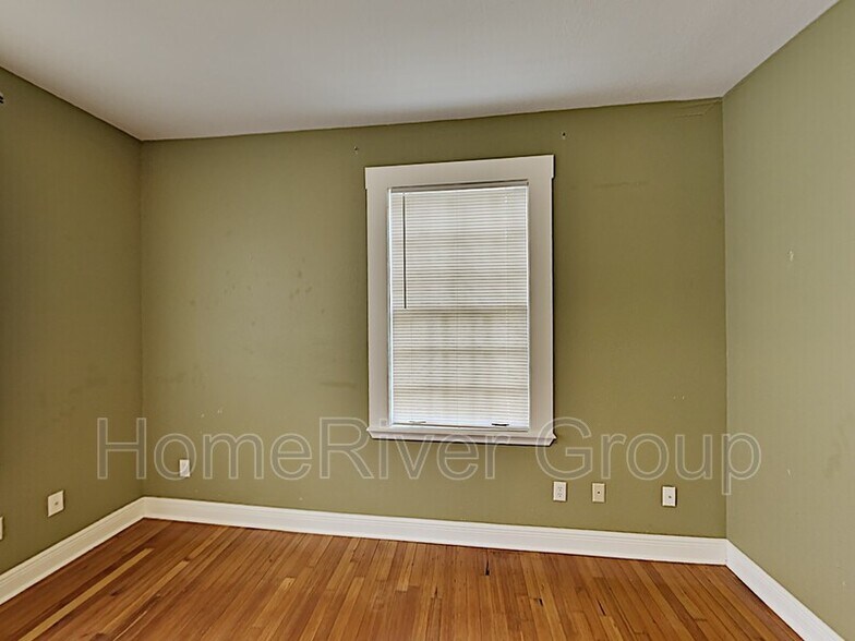 Building Photo - 1611 N 17th Ave