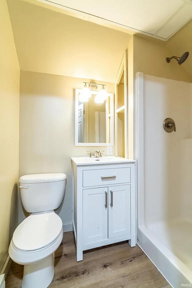 Building Photo - 804 N Harrison St