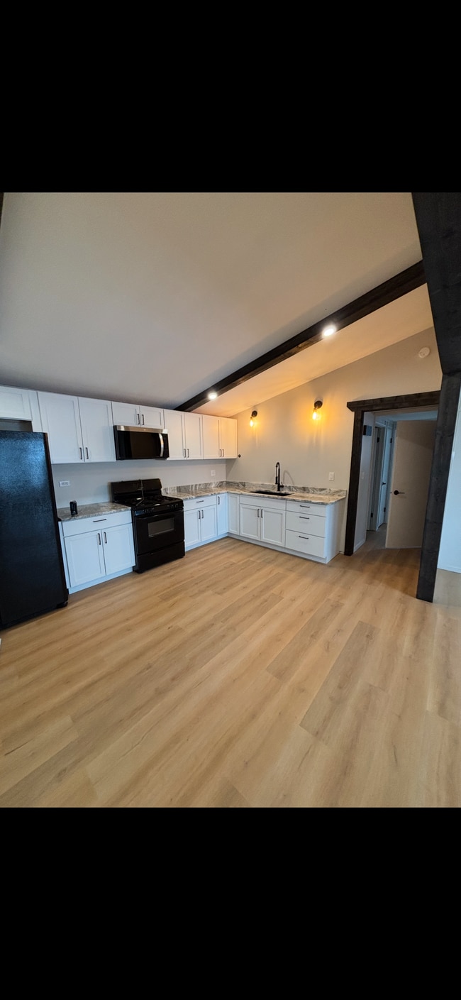 Building Photo - 5750 E 129th Ave