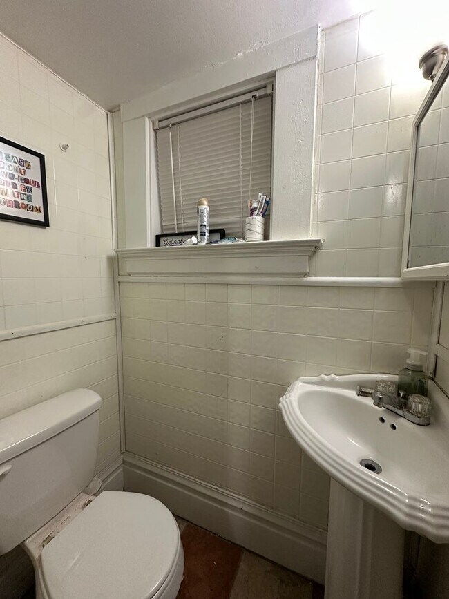 Building Photo - NT 224 Bosley NT