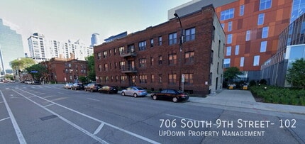 Building Photo - 706 S 9th St