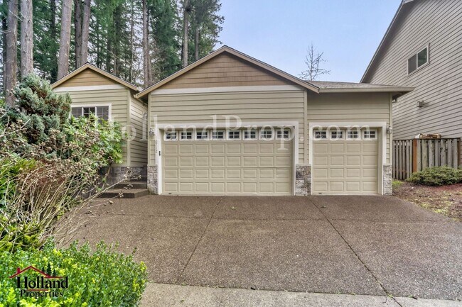 Building Photo - Serene 4-Bed Home with Huge Common Room & Deck!