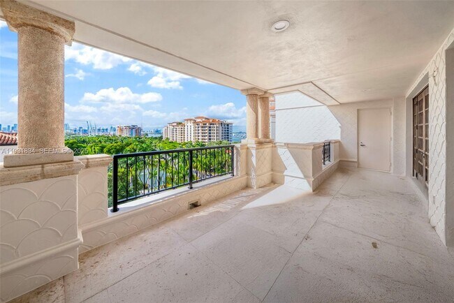 Building Photo - 7471 Fisher Island Dr