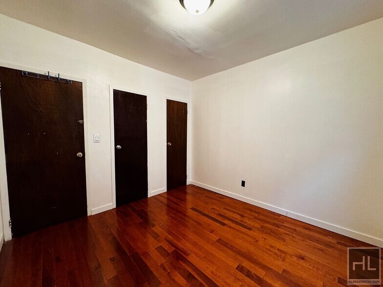 Building Photo - DEAN STREET