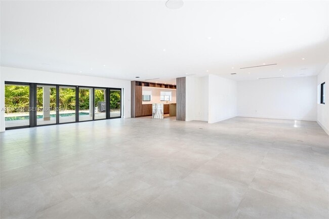 Building Photo - 13306 SW 58th Ct