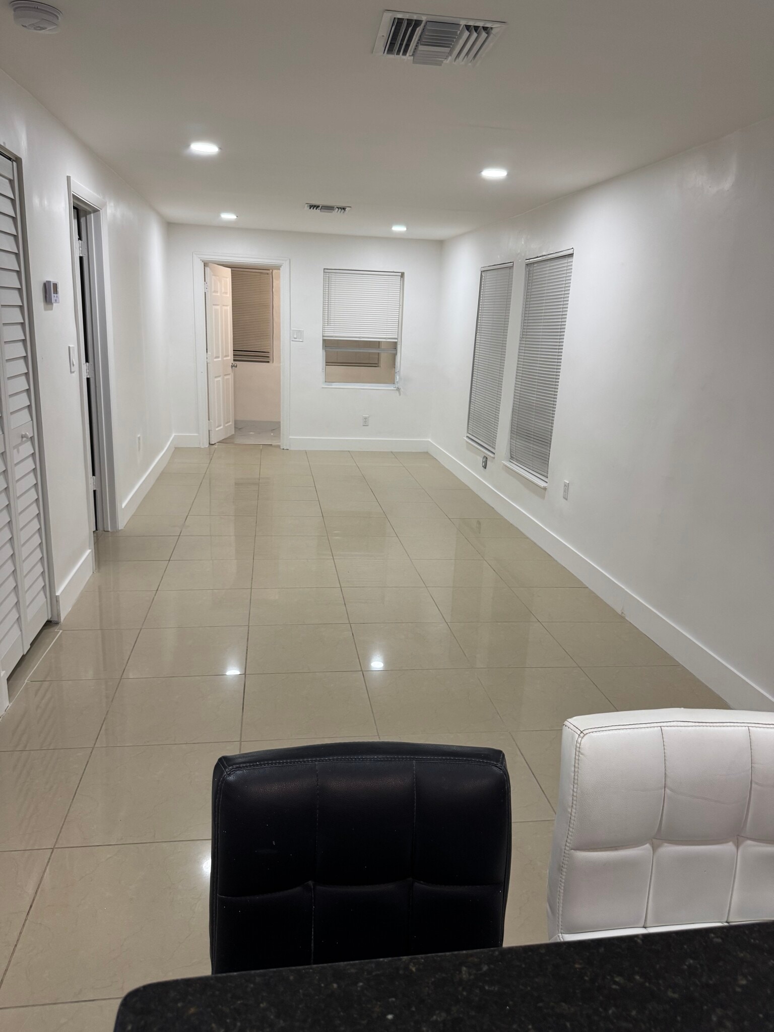 Living room - 228 NW 13th Ct