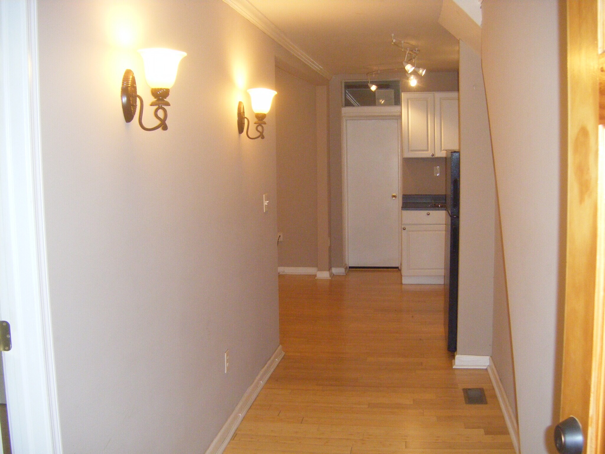 Building Photo - 3705 Belair Rd
