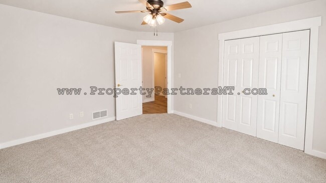 Building Photo - 3 Bedroom 2 Bath House - Near Emily Dickinson School