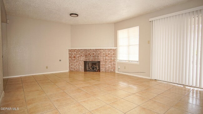 Building Photo - 11608 James Watt Dr