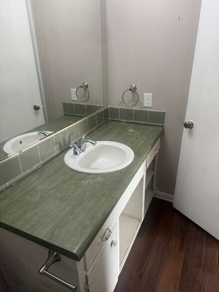 Building Photo - 3120 Royal St