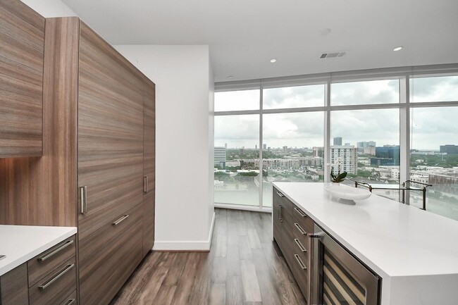 Building Photo - 4521 San Felipe St