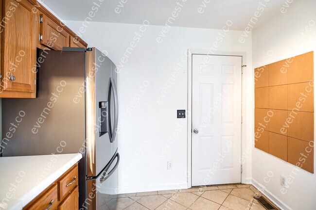 Building Photo - 1105 McDonough Cir