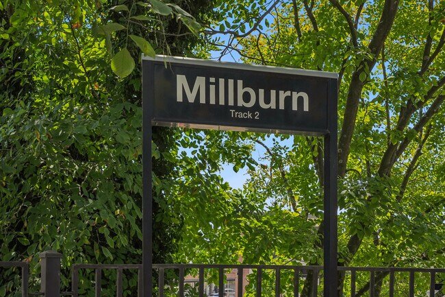 Building Photo - 34 Main St