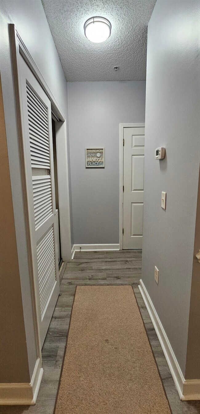 Building Photo - 304 Kiskadee Loop