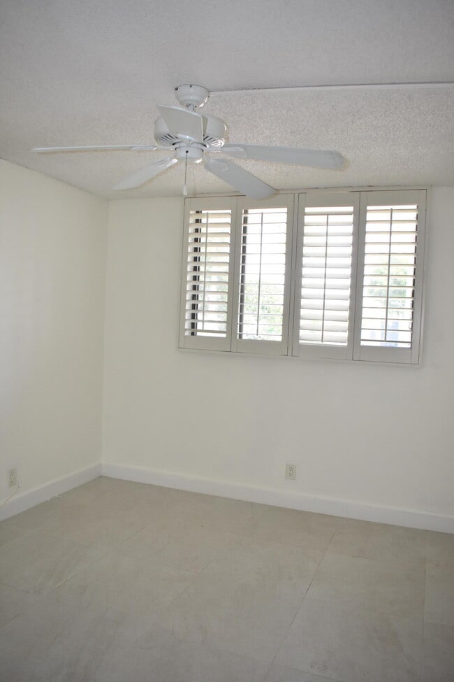 Building Photo - 4381 Trevi Ct
