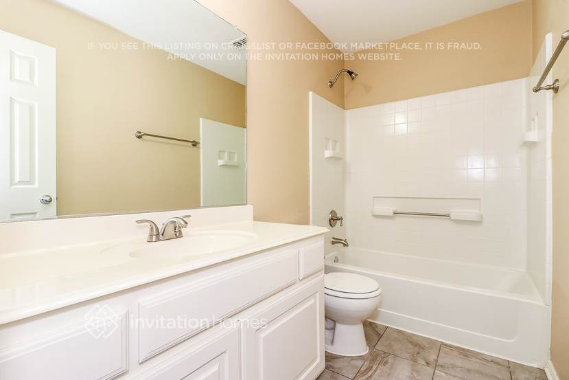 Building Photo - 12301 Macaroon Ln