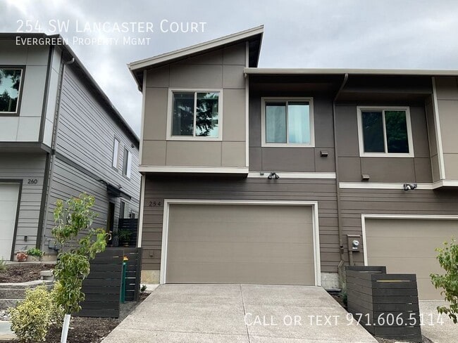 Primary Photo - 254 SW Lancaster Ct