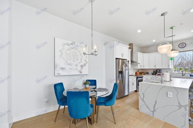 Building Photo - 2620 Valley View Ln