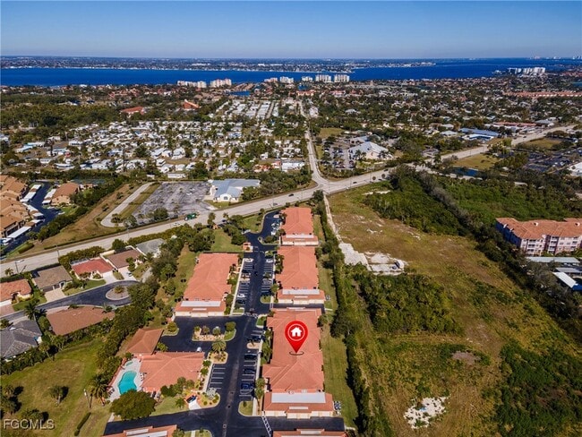 Building Photo - 15989 Mandolin Bay Dr