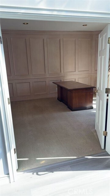 Building Photo - 11 E Rodell Pl