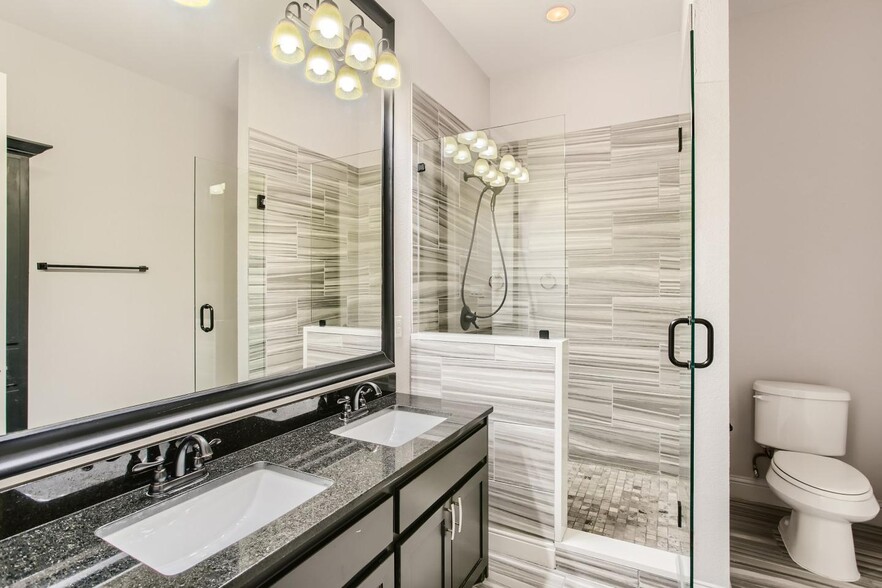 Building Photo - Elegant M Streets - Vickery Place home nea...