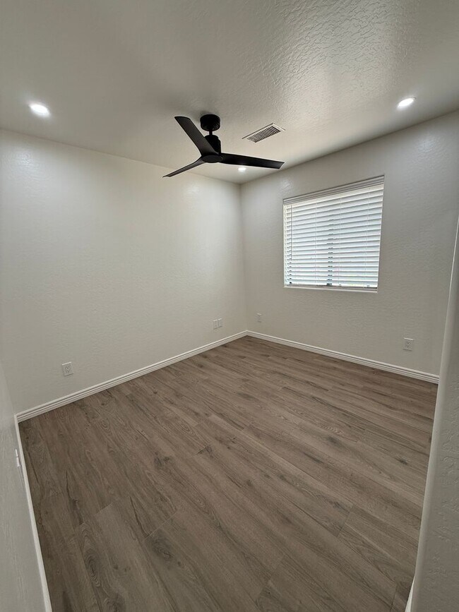 Building Photo - 3866 E Teri Ct