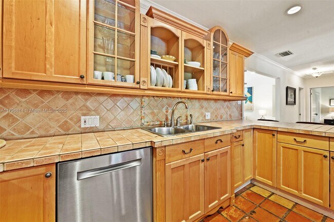 Building Photo - 4054 Bonita Ave