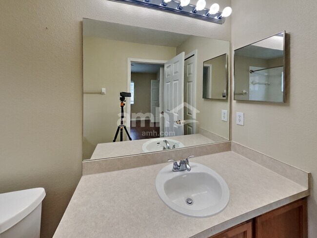 Building Photo - 4338 Country Hills Blvd