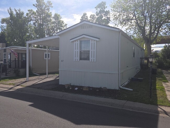 Building Photo - Charming 2 Bedroom Home in Prime Littleton Location